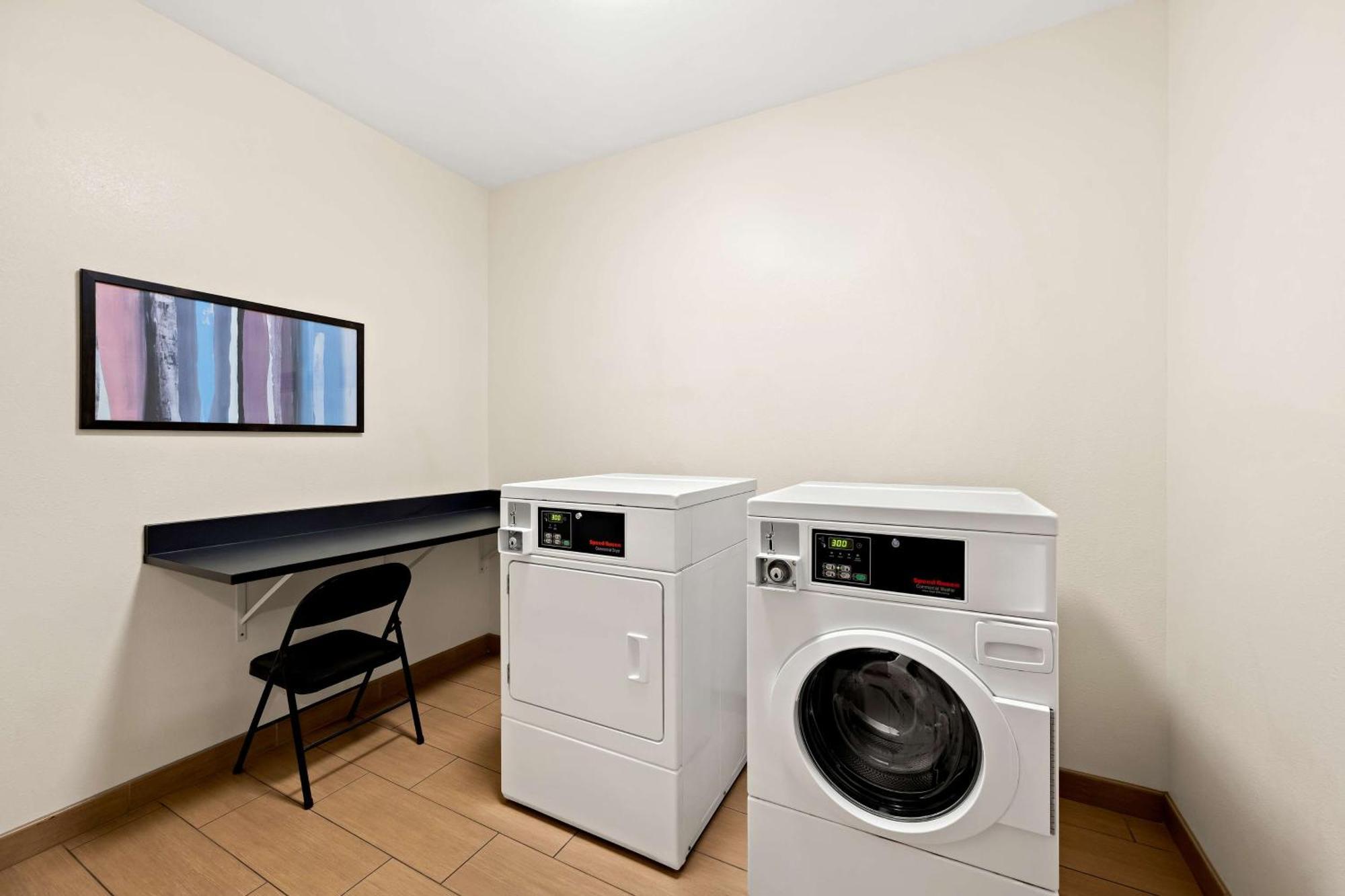 Best Western Bryan College Station Bagian luar foto